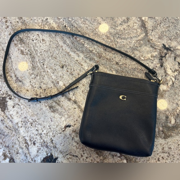 COACH Cross Grain Leather Kitt - Picture 7 of 8